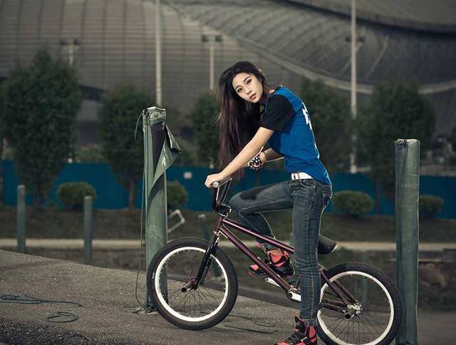 个性性感美女青春活力-9