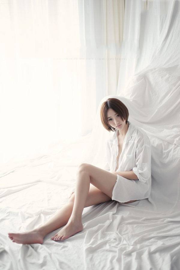 纯白少女闺房里的诱惑-3