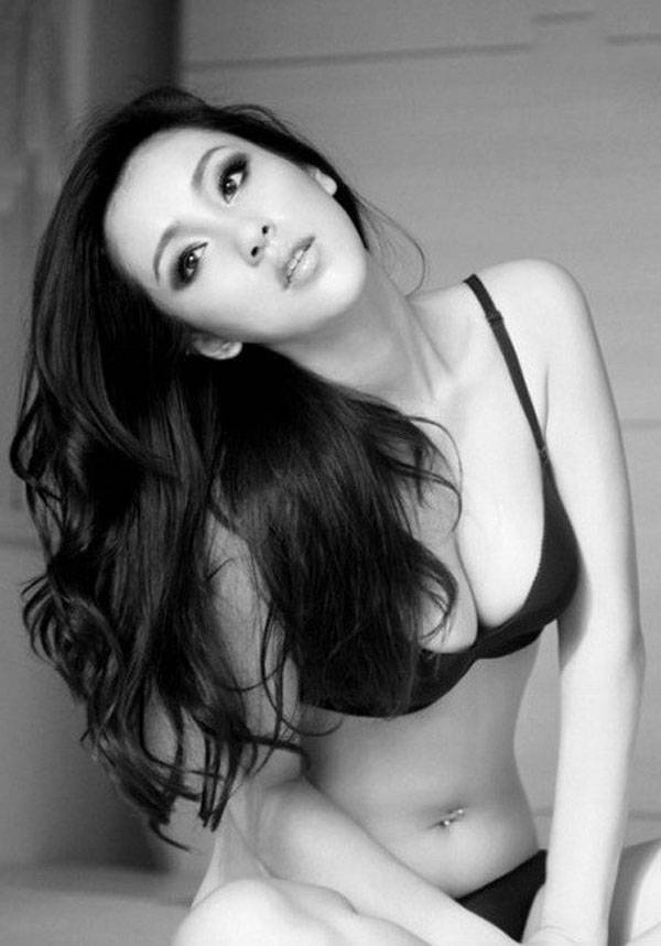 阳光宅女媚色生香