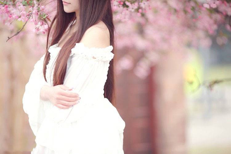 海棠花下的可爱美眉-3