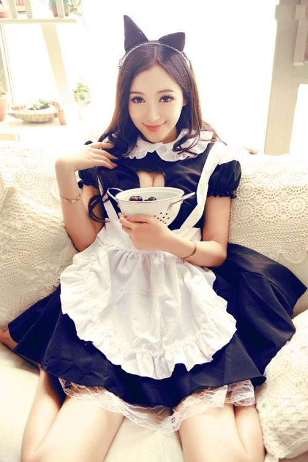 跟俏皮女仆约会