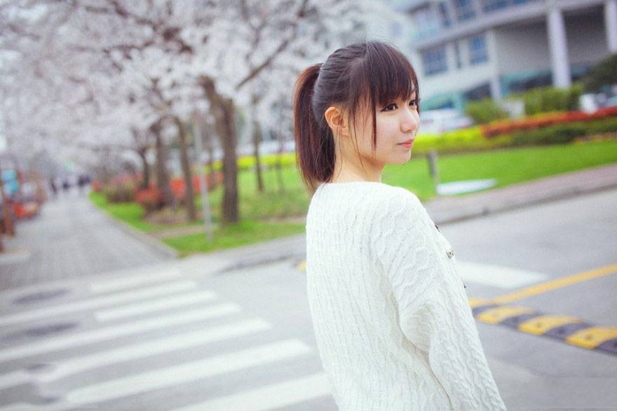 唯美小萝莉的户外写真-9