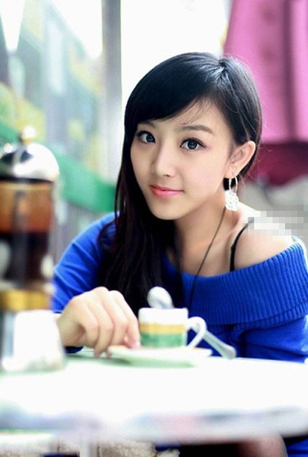 chilli氧气美女迷人微笑-5