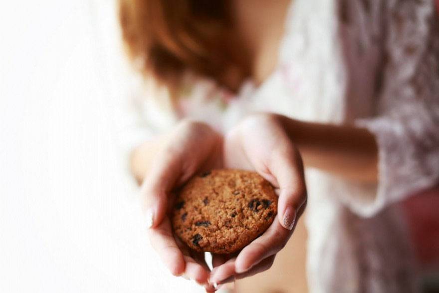 清纯少女微张的双唇