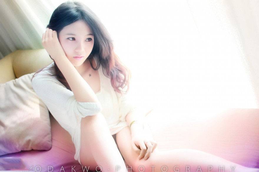 少女清晨梦醒的瞬间-6