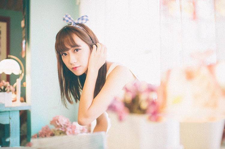 清纯可爱的蝴蝶结少女-4