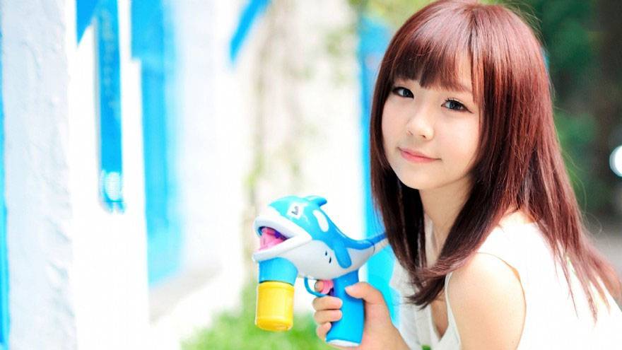 清纯可爱的女生快乐的夏日-3