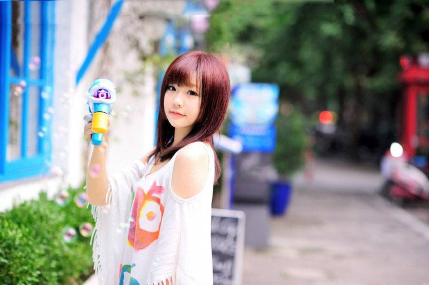 清纯可爱的女生快乐的夏日-6