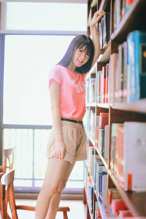 喜欢呆在书舍的清纯校花-10