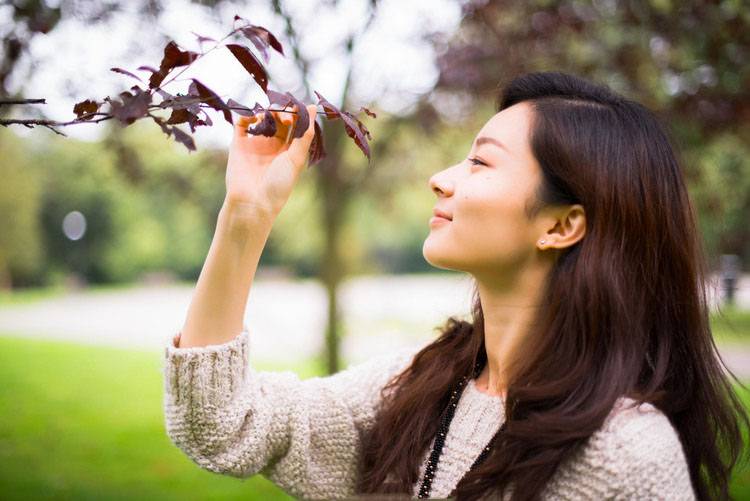 图书馆偶遇的甜美校花-3