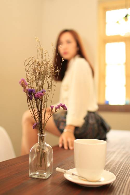 清纯少女慵懒的午后时光-10