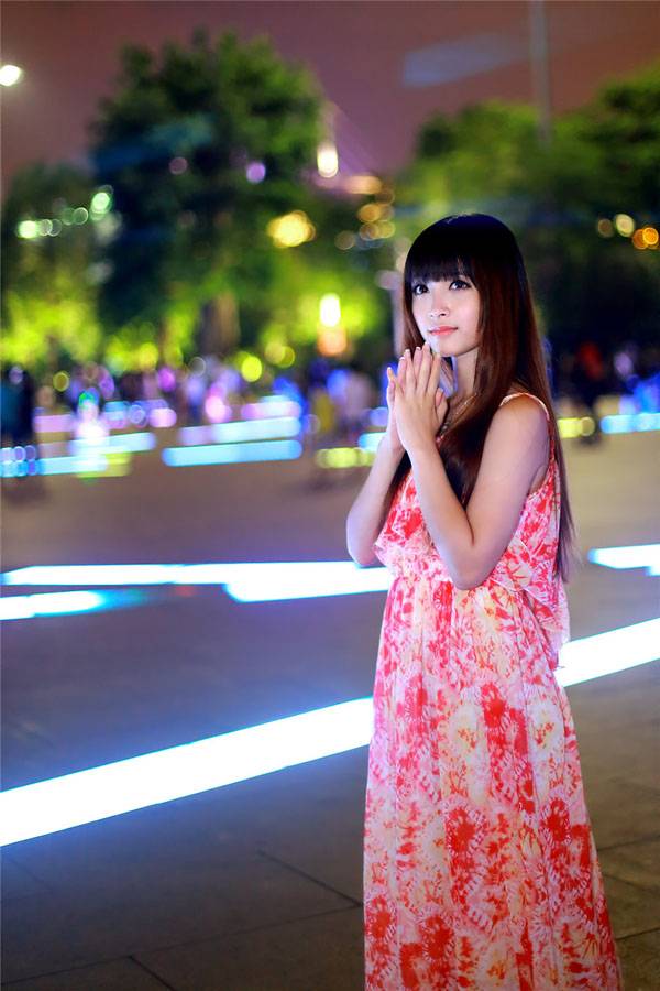 可爱美女迷人夜色短裙清纯写真-6