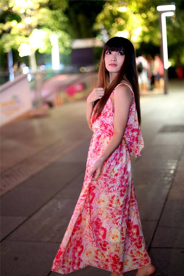 可爱美女迷人夜色短裙清纯写真-10