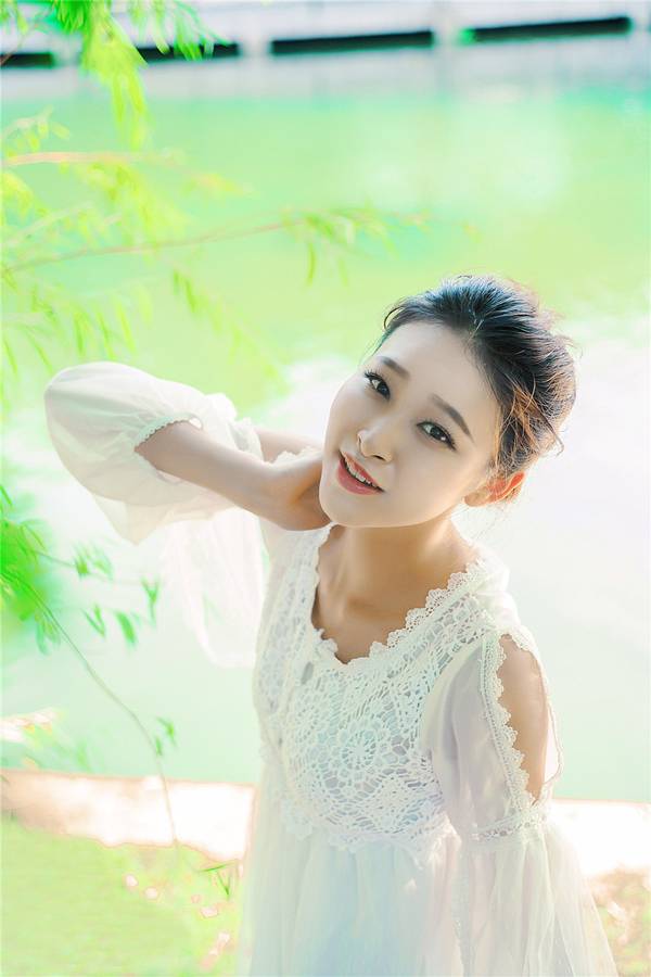 阳光美女清纯唯美户外写真-5