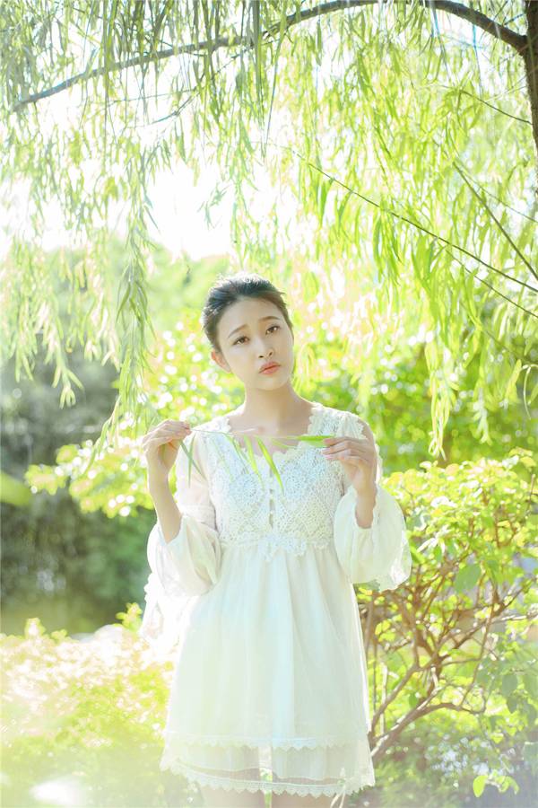 阳光美女清纯唯美户外写真-9