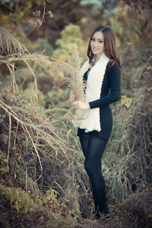 迷失在古镇之中的性感女郎-8