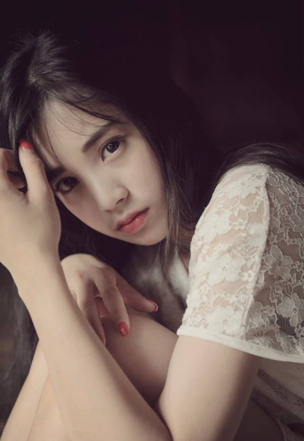 忧郁小美女私拍照片-2