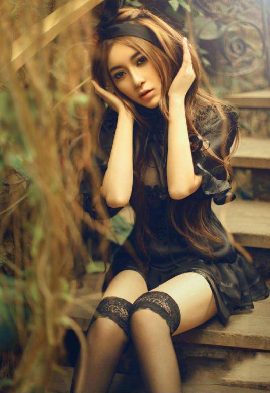 江伊涵《萝莉物语》清纯写真