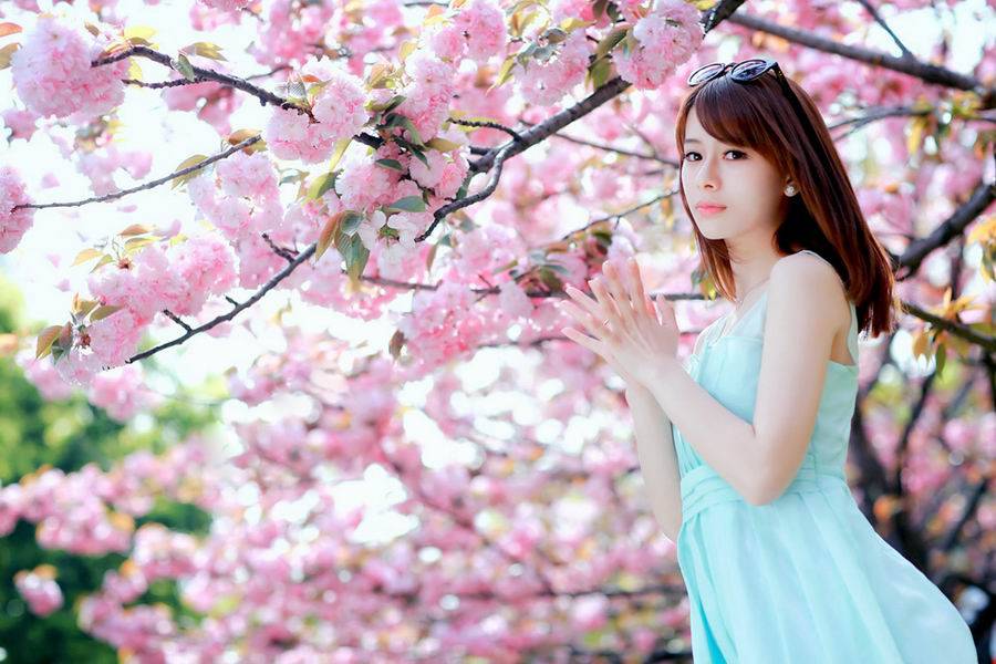 粉嫩美女迷人街拍唯美写真-2