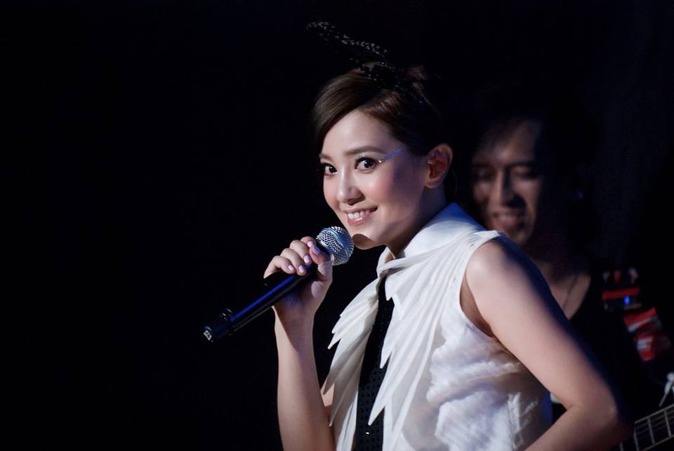 郭采洁新歌演唱会靓丽动人-4