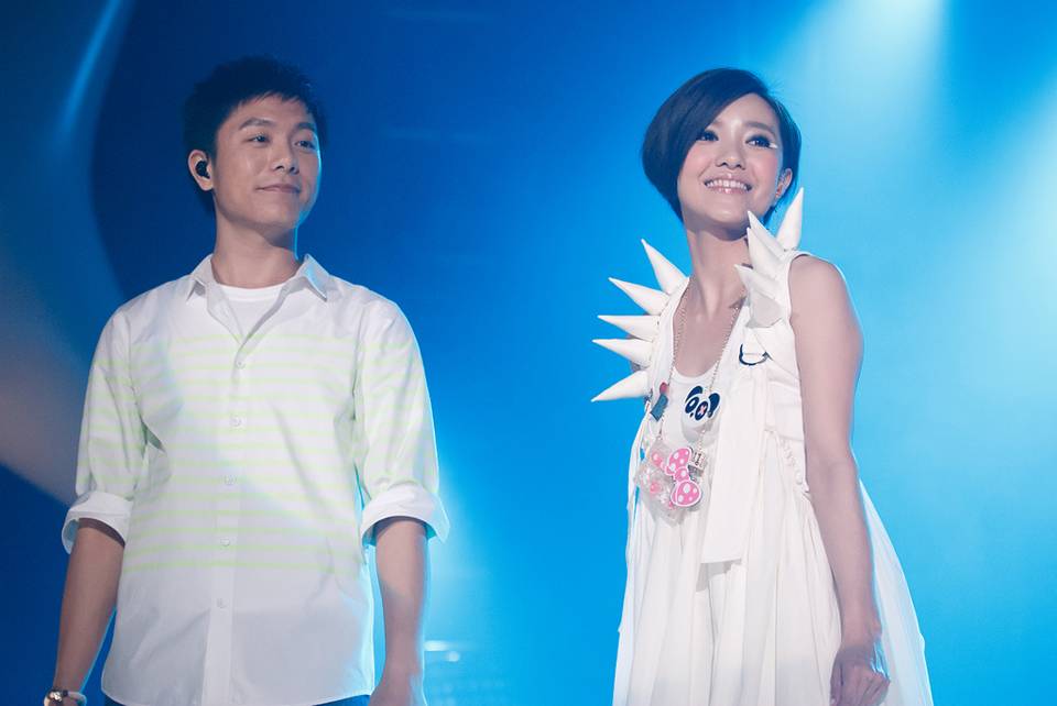 郭采洁新歌演唱会靓丽动人-5