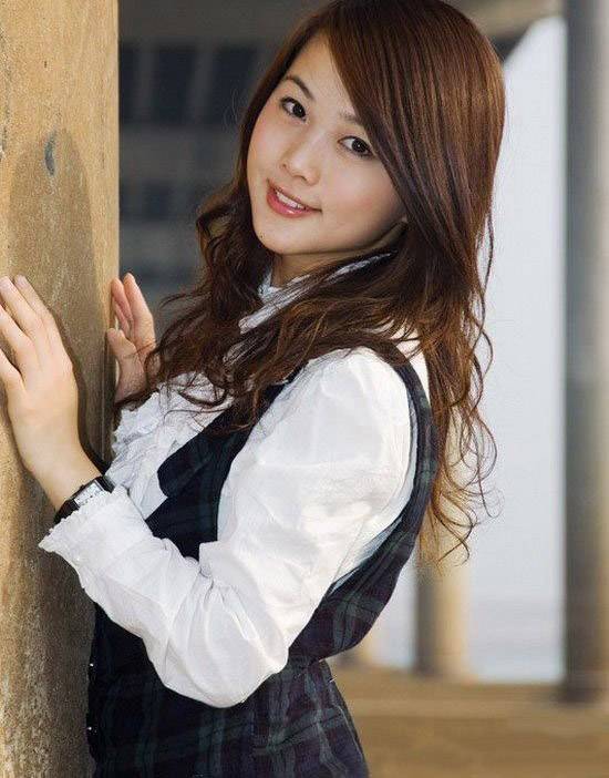 小家碧玉美眉的生活照-9