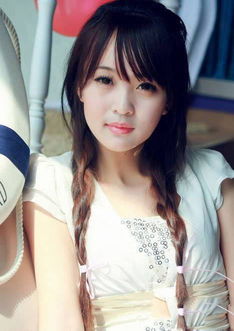 温雅含蓄的清纯少女-5