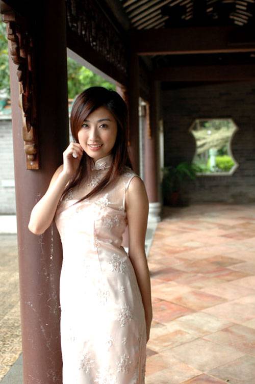 盘点那些旗袍美女的风采时刻-5