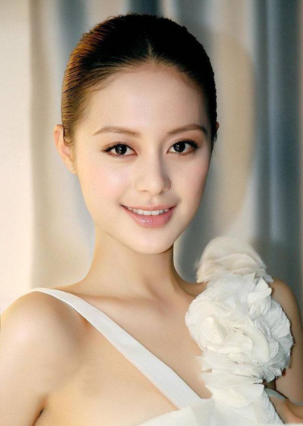 清纯美女 甜美笑容，超高清写真