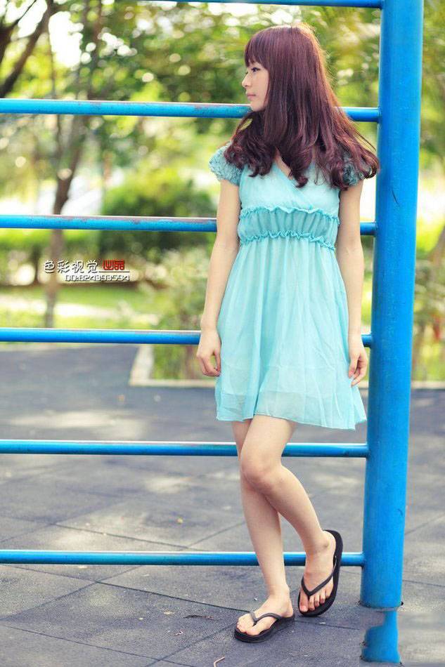 公园巧遇清纯学生少女-4