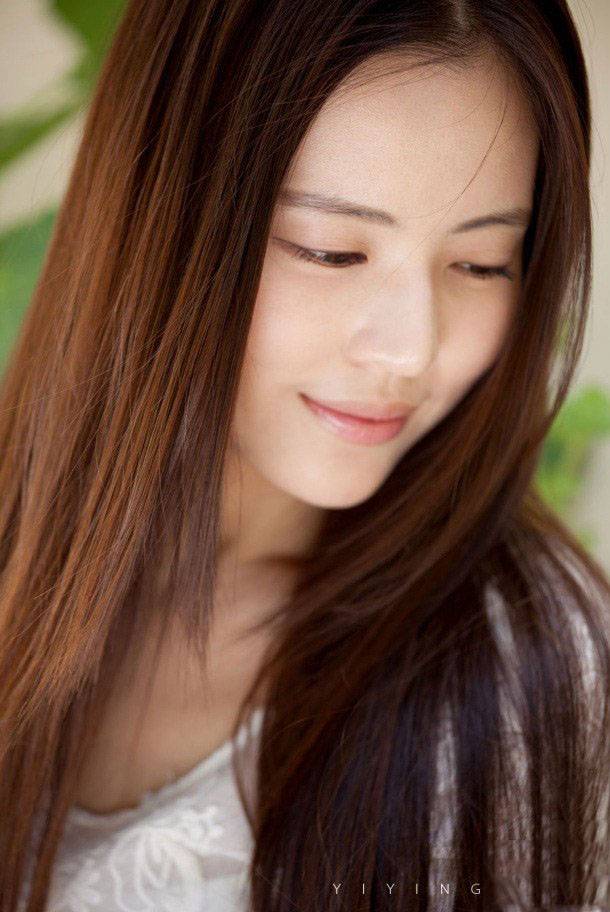 温心法国戛纳清新街拍美丽动人-3