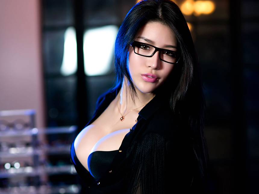 黑色性感内衣模特翘臀诱惑-3