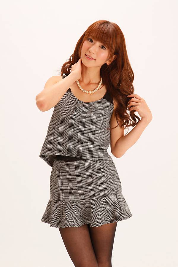 美女嫩模迷人丝袜可爱写真