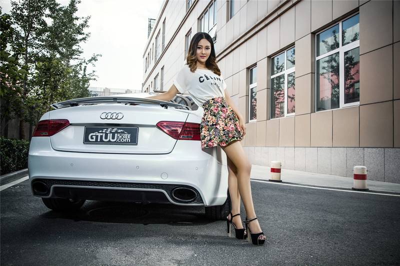 甜美车模温洁碎花短裙清新-5