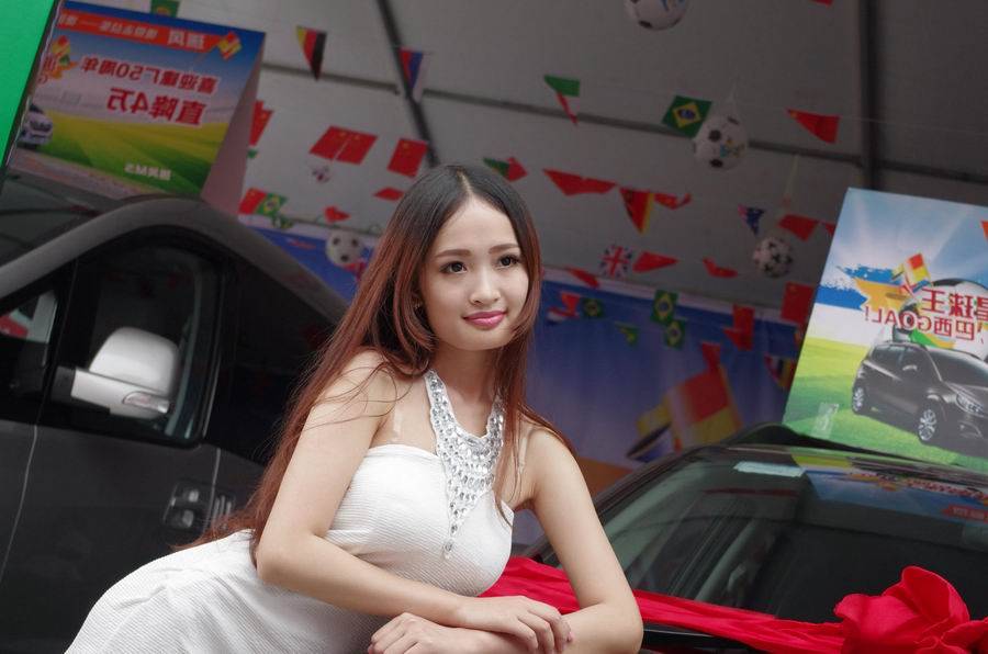 性感美女丰满可爱展览写真