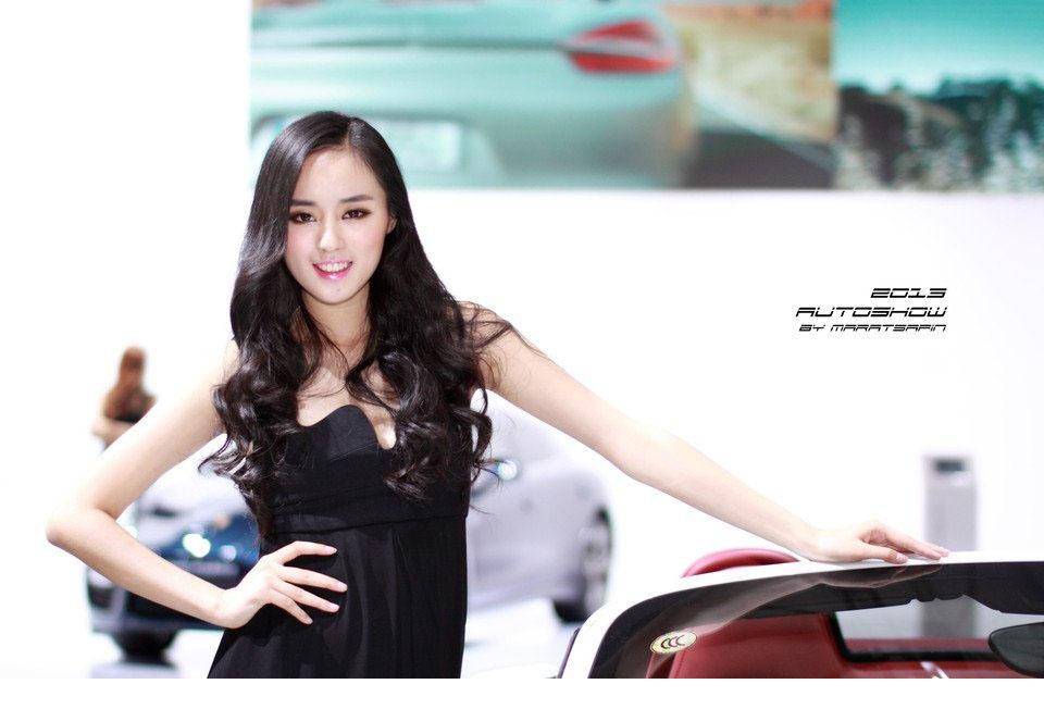 2013成都车展保时捷车模-4