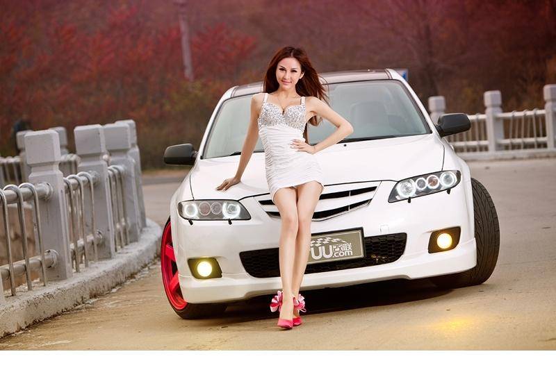 王子堃山路上的精灵车模-3