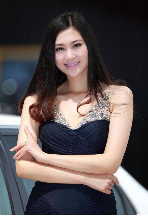 性感车模美女气质诱人-2