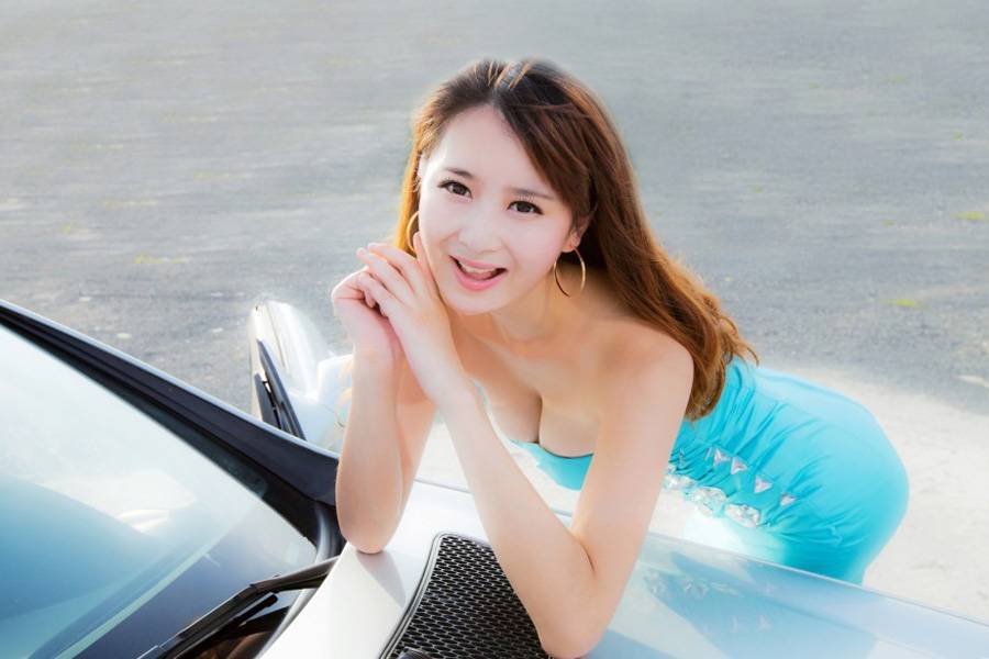 甜美气质女郎深情缠绵-9