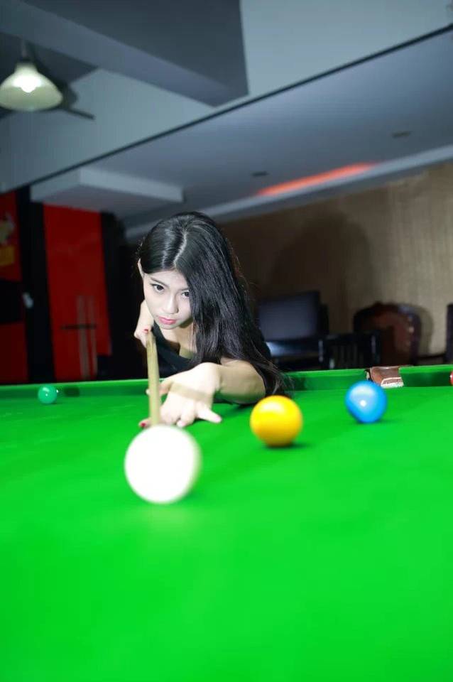 白嫩美女迷人酥胸性感-4