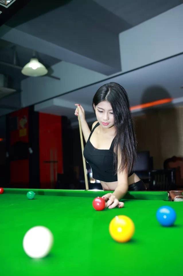 白嫩美女迷人酥胸性感-5