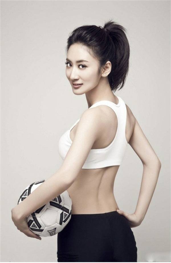 性感足球宝贝艺术照-7