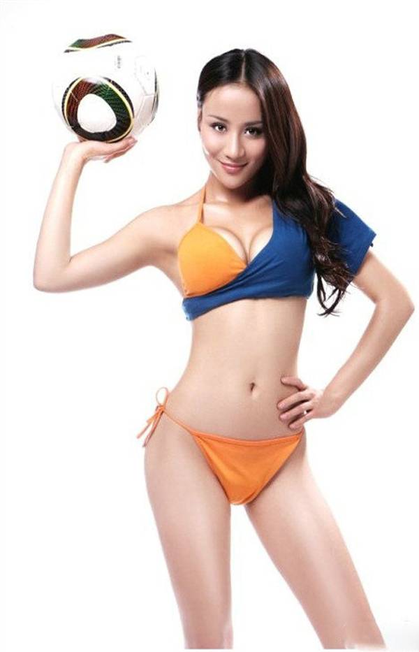 性感足球宝贝艺术照-8