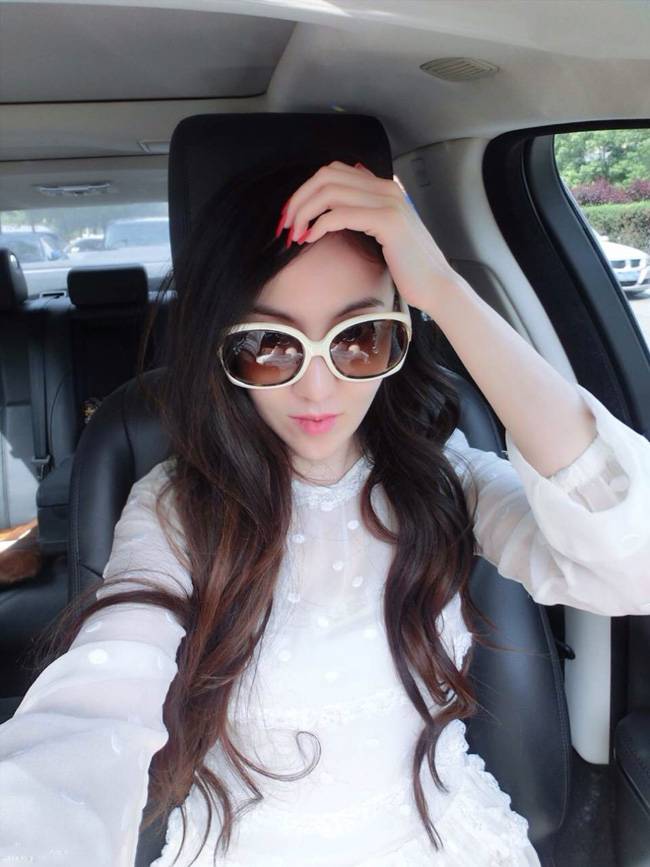 性感久洋助阵巴西世界杯-8