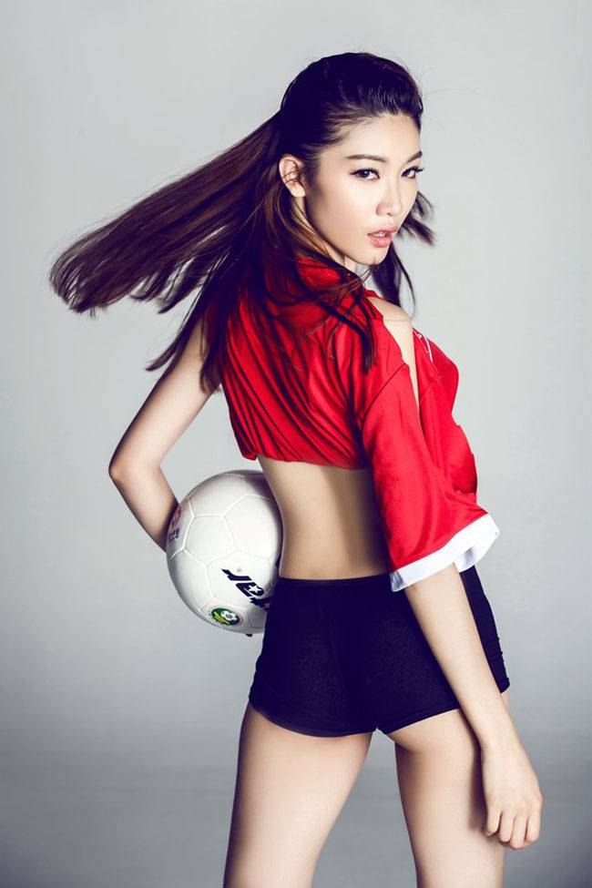 红色世界的甜美精灵-陈诗翘-2