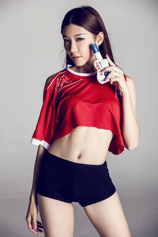 红色世界的甜美精灵-陈诗翘-5