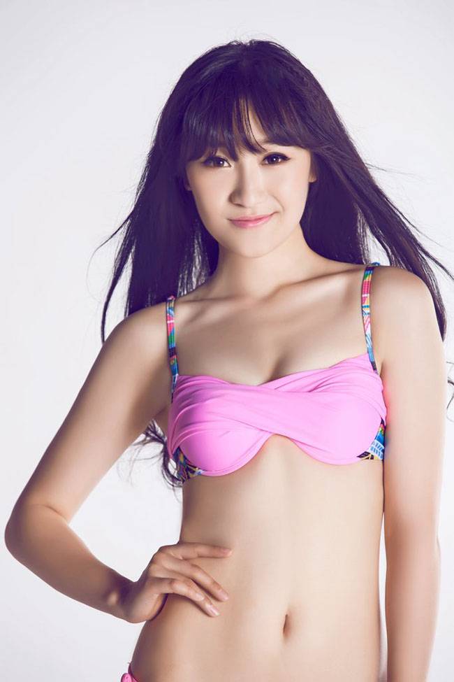 粉黄的诱惑性感比基尼亮相-尊尊-2