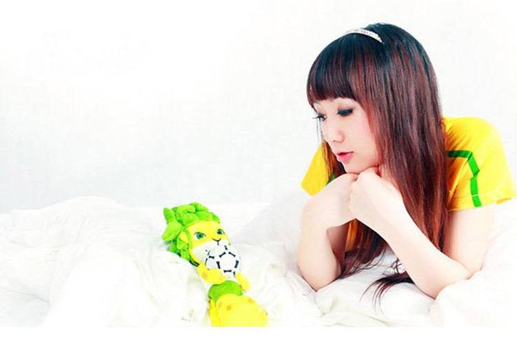 身材超棒的足球宝贝唯美私房-7