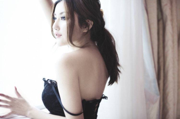 妖娆叶子豹纹私房写真-9