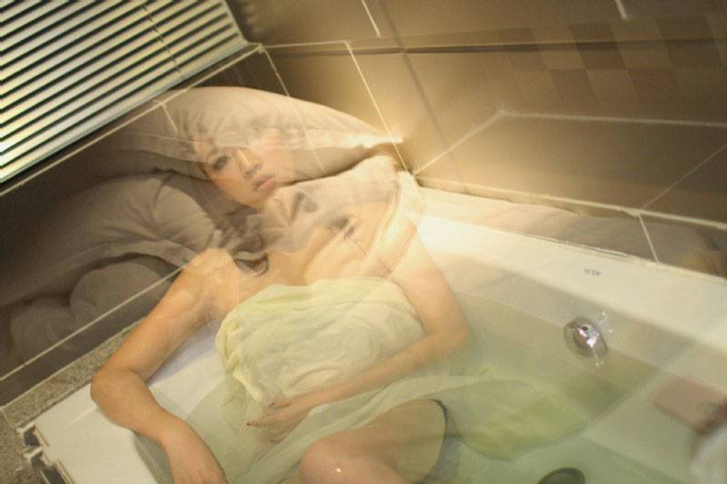 风兮云兮美人兮胸涌兮